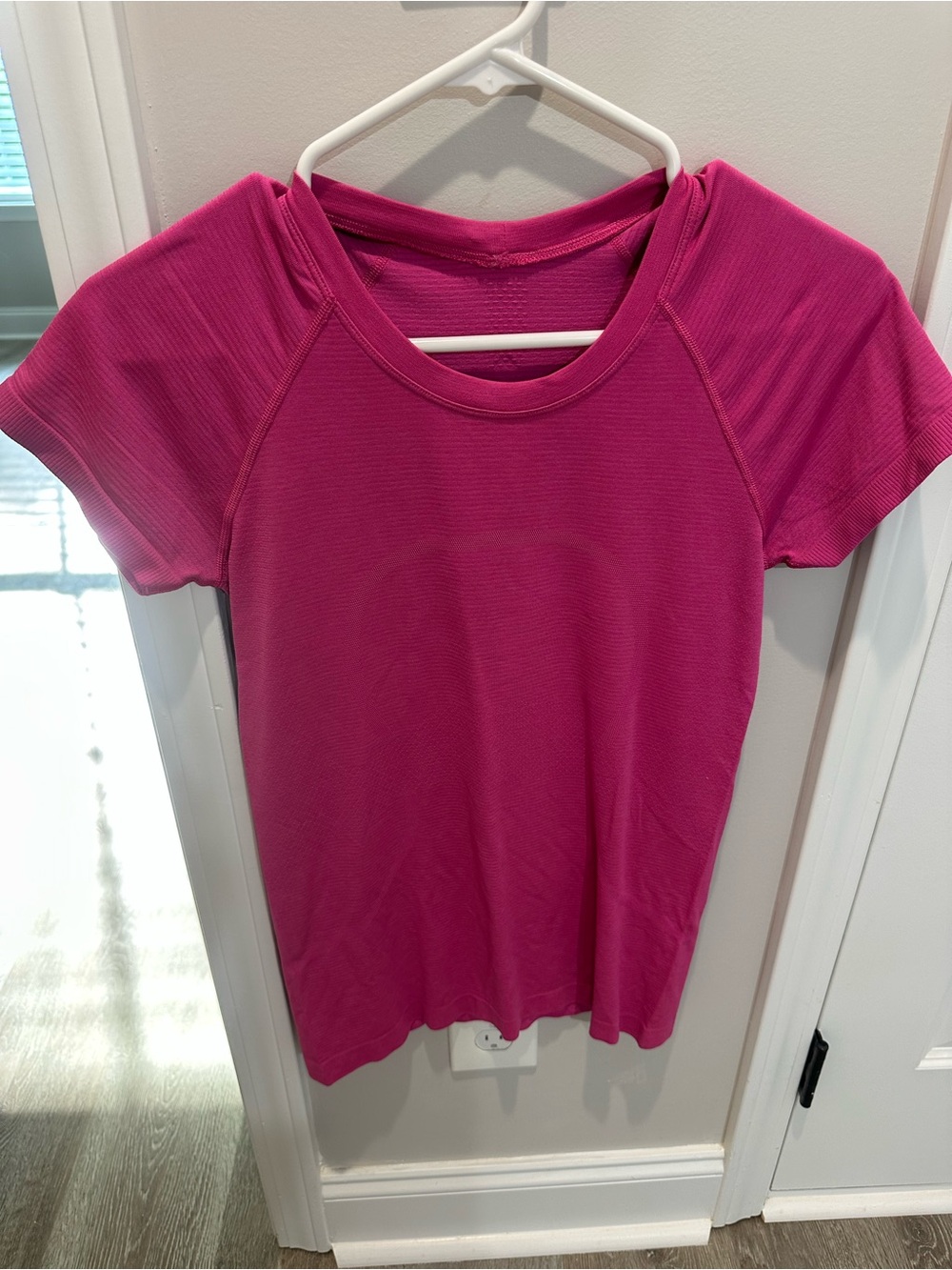 lululemon athletica Short Sleeve Active Tee - Sonic Pink